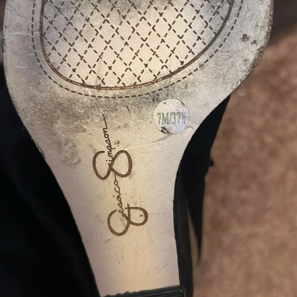 Mid calf boot - Picture 3 of 5